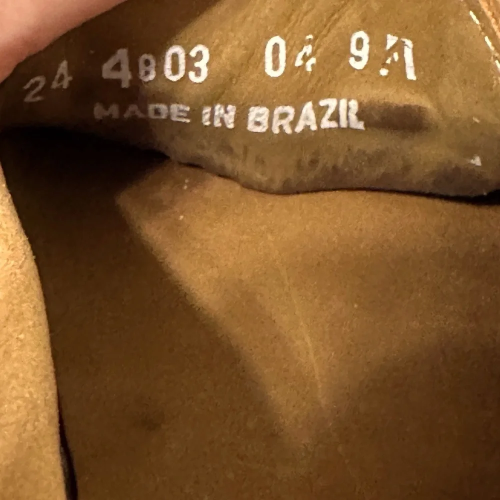 Goody Two-Shoes womens brown tan slip on loafers soft Leather Made in Brazil S-9